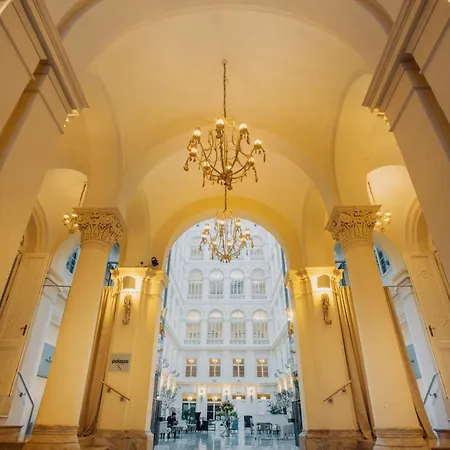 Hotel Grand Palace 5*